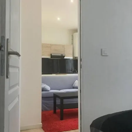 Eliya Apartamento Romilly-sur-Seine Exterior foto